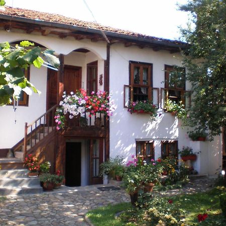 Tsutsovi House Hotel Kalofer Kültér fotó