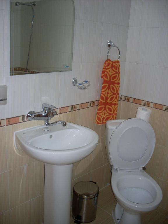 Tsutsovi House Hotel Kalofer Szoba fotó