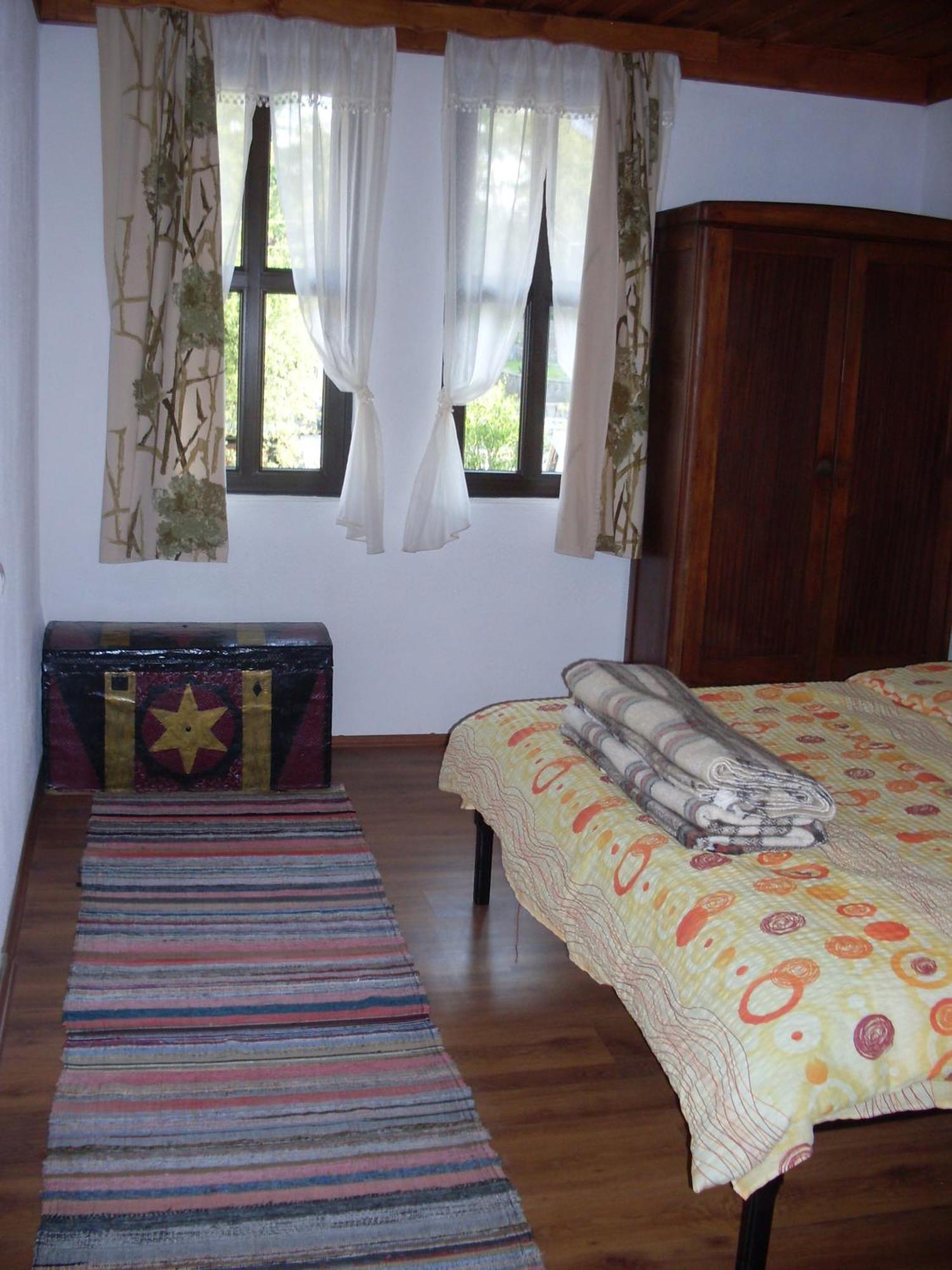 Tsutsovi House Hotel Kalofer Kültér fotó